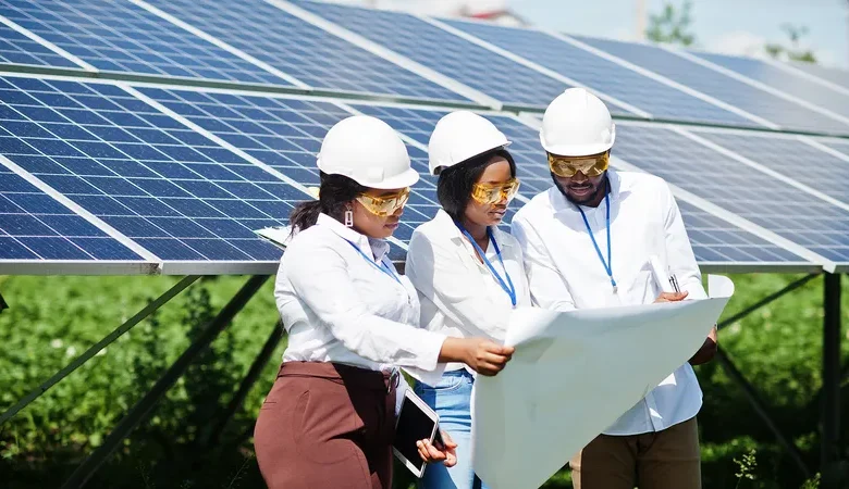 How Solar Power Helps Families Become Energy Independent